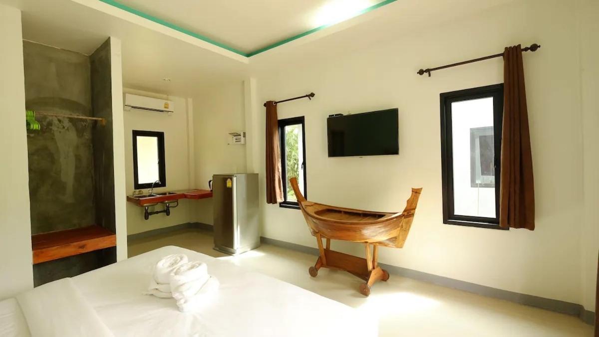 Baan Reenaa Lanta Koh Lanta Exterior photo